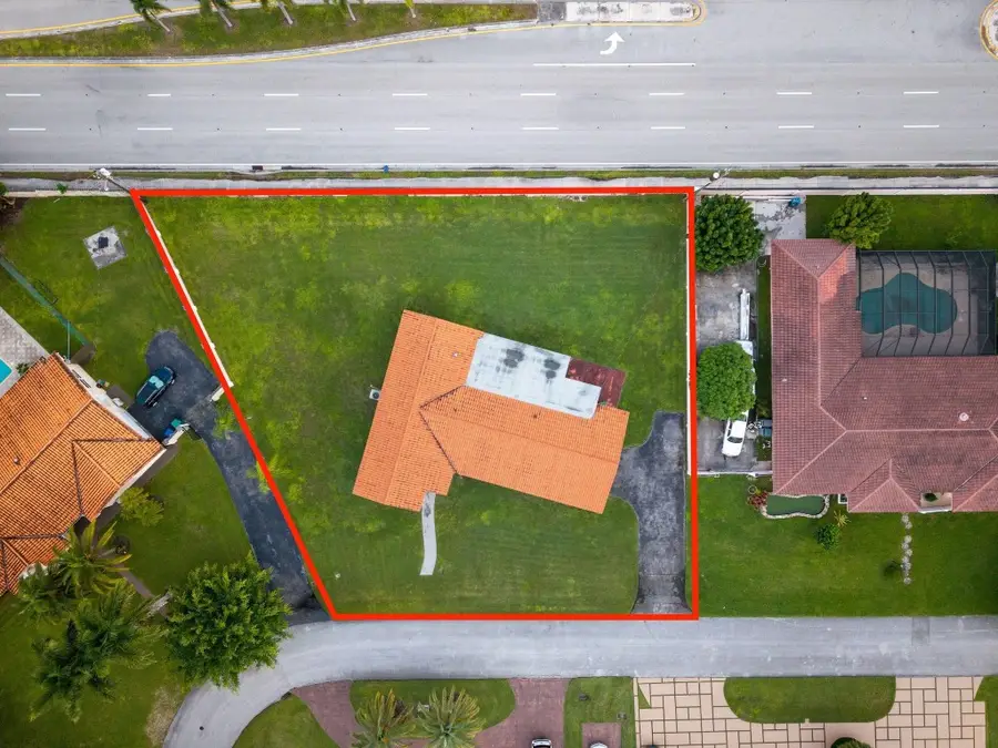 8230 SW 87th Terrace, Miami, FL 33143 - Image #2