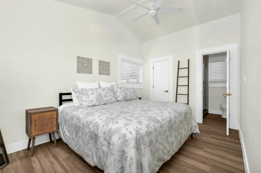 742 NE 17th Avenue, Fort Lauderdale, FL 33304 - Image #3