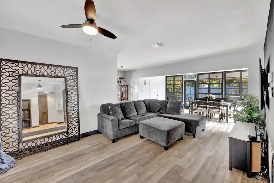 1228 SW 9th Avenue, Fort Lauderdale, FL 33315 - Image #2