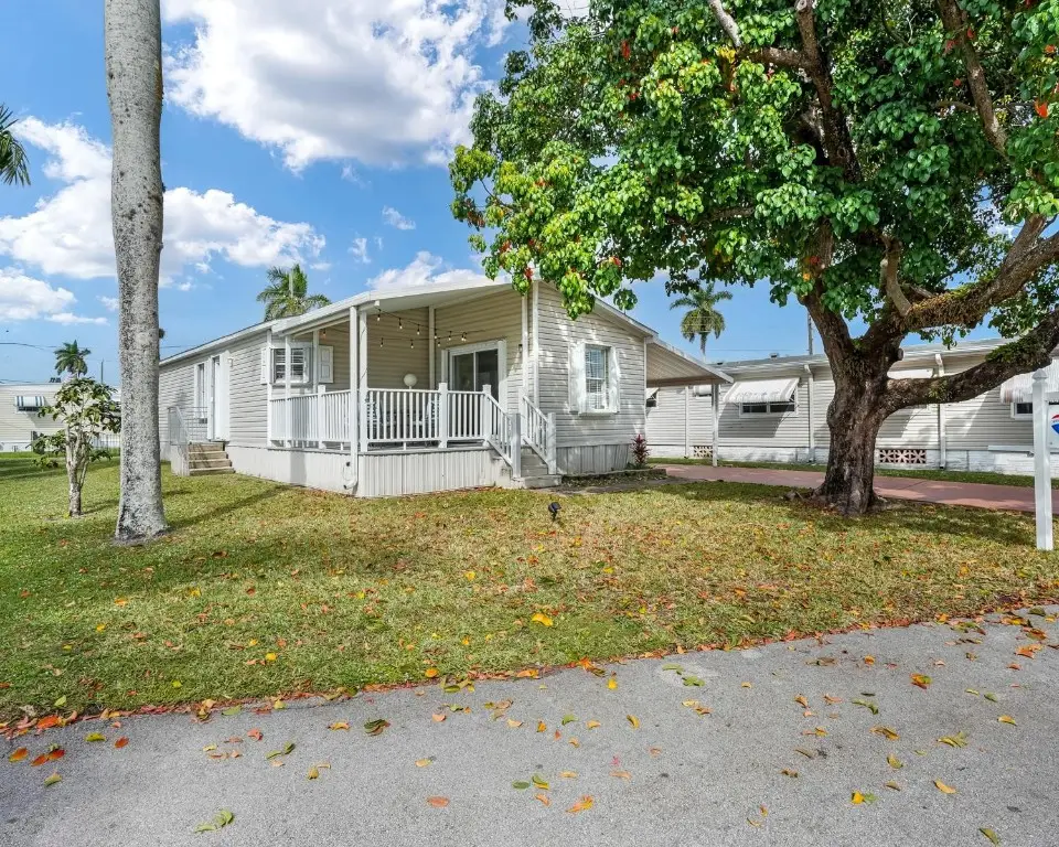 8531 SW 20th Court, Davie, FL 33324 - #1