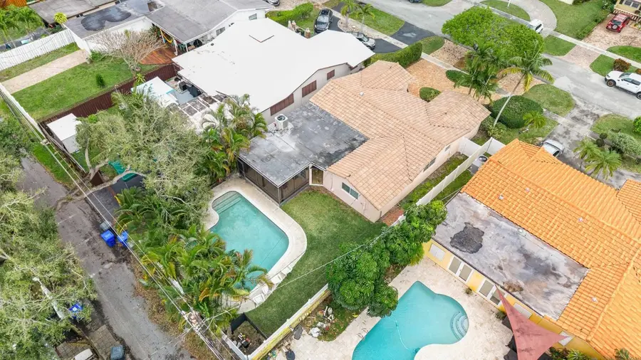 1918 N 39th Avenue, Hollywood, FL 33021 - Image #2