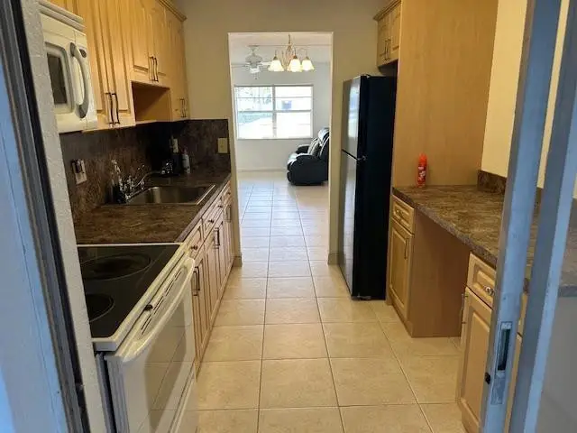 7705 NW 5th Court #104, Margate, FL 33063 - Image #2