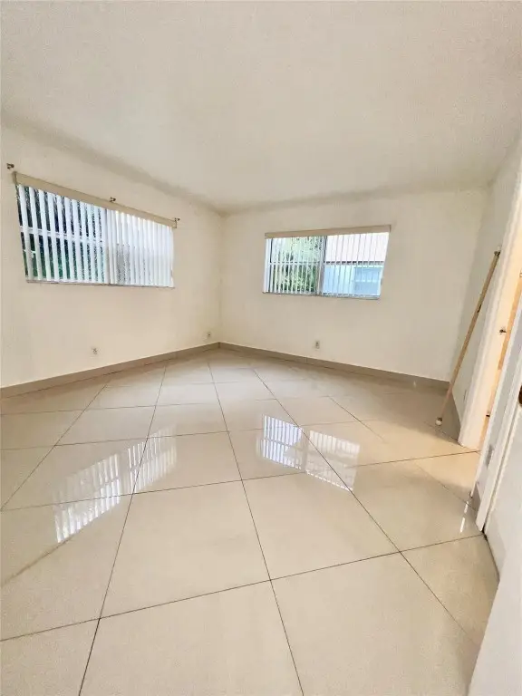 1021 NW 45th Street #4, Lighthouse Point, FL 33064 - #3