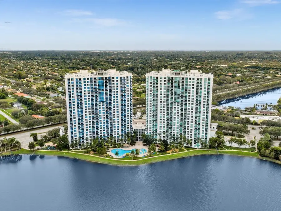 2681 N Flamingo Road #2104S, Fort Lauderdale, FL 33323 - Image #2