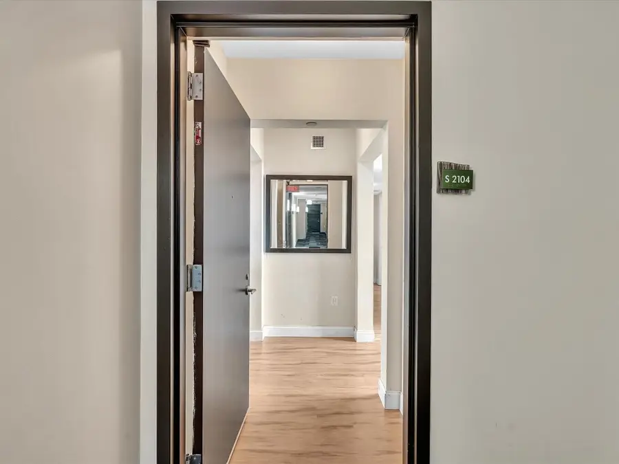 2681 N Flamingo Road #2104S, Fort Lauderdale, FL 33323 - Image #3