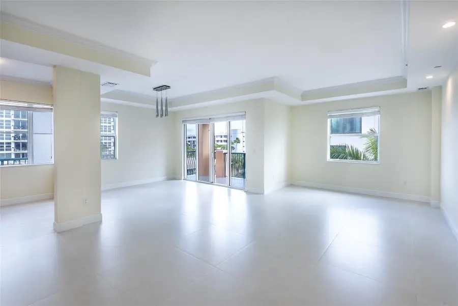 3236 NE 5th Street #402, Pompano Beach, FL 33062 - Image #2