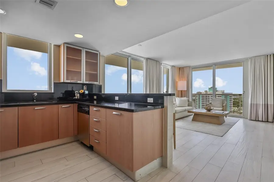 Address Withheld By Seller, Fort Lauderdale, FL 33304 - Image #3