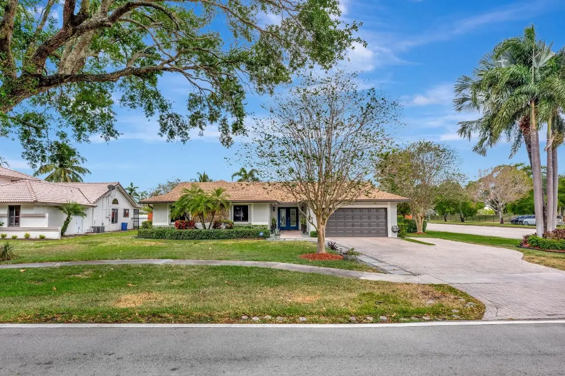 1221 SW 59th Avenue, Plantation, FL 33317 - Image #1