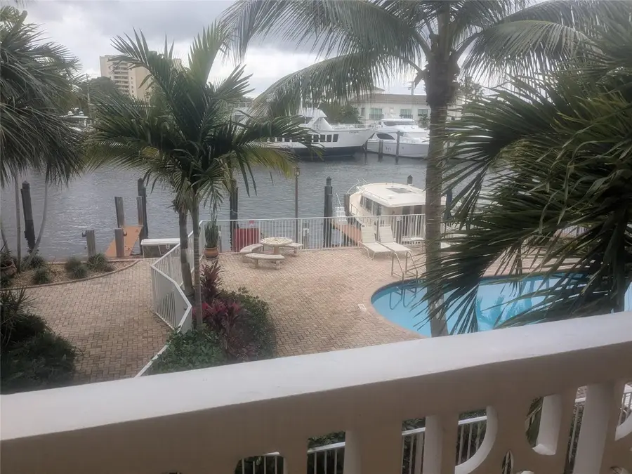 815 Middle River Drive #215, Fort Lauderdale, FL 33304 - Image #3