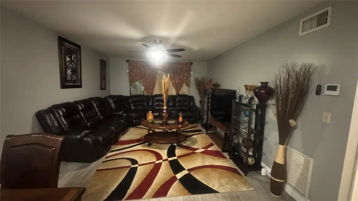 Address Withheld By Seller, Oakland Park, FL 33309 - Image #1