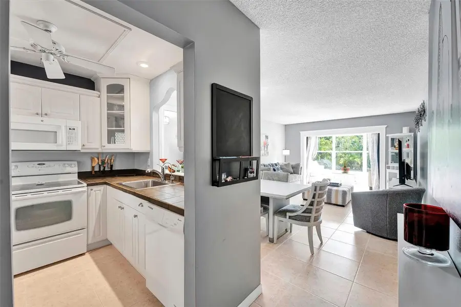 Address Withheld By Seller, Lauderdale Lakes, FL 33319 - Image #2