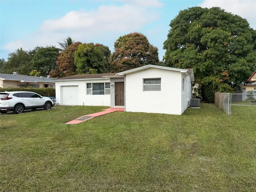 341 NE 164th Street, Miami, FL 33162 - Image #3