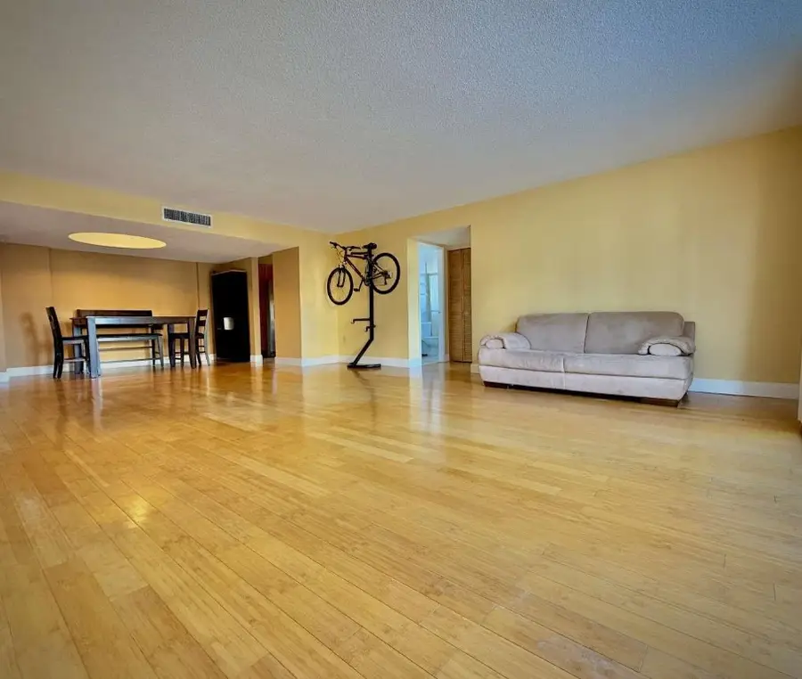 2801 NE 183rd Street #202W, Aventura, FL 33160 - Image #3