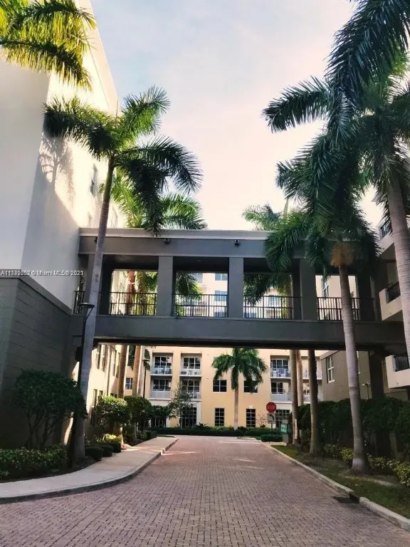 2401 NE 65th Street #608, Fort Lauderdale, FL 33308 - Image #3