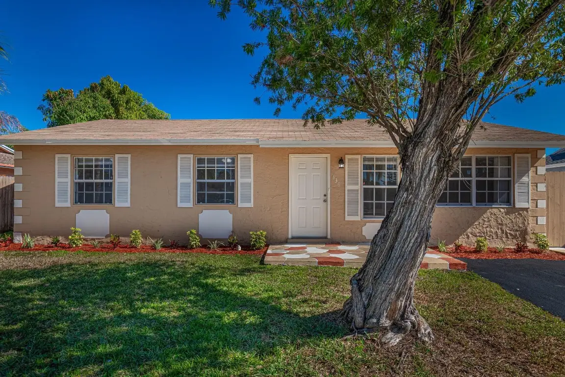 630 SW 81st Terrace, North Lauderdale, FL 33068 - Image #1