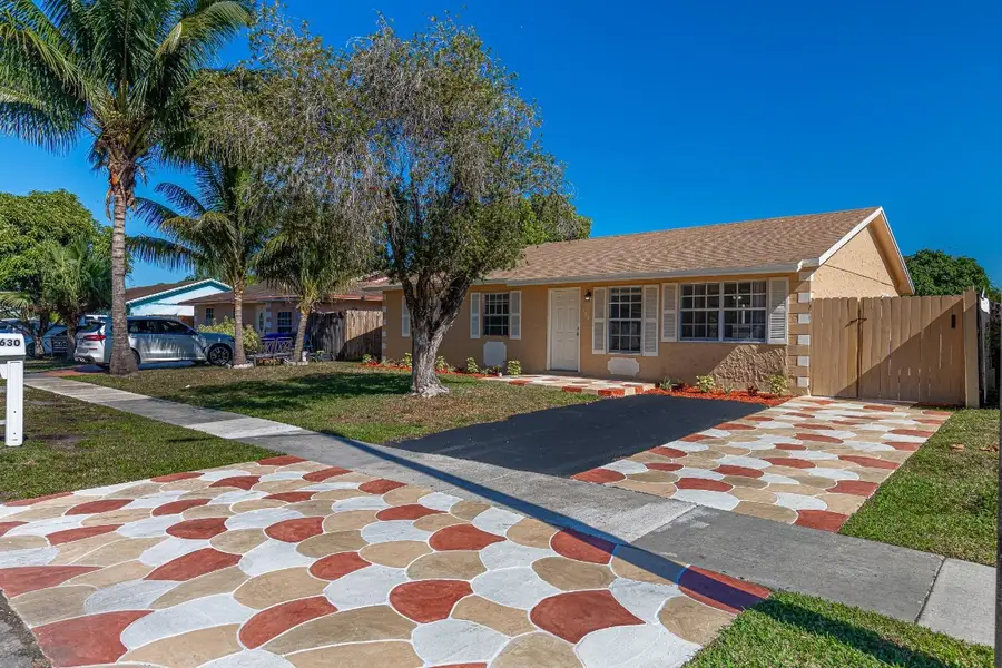 630 SW 81st Terrace, North Lauderdale, FL 33068 - Image #2