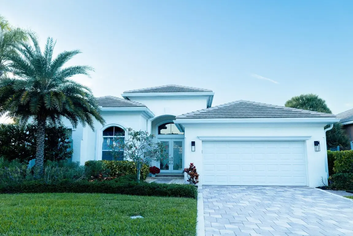 9016 Lakes Boulevard, West Palm Beach, FL 33412 - Image #1