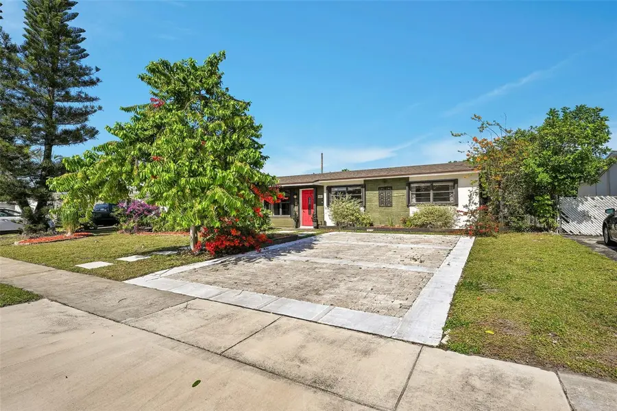 6881 SW 2nd Street, Pembroke Pines, FL 33023 - Image #2