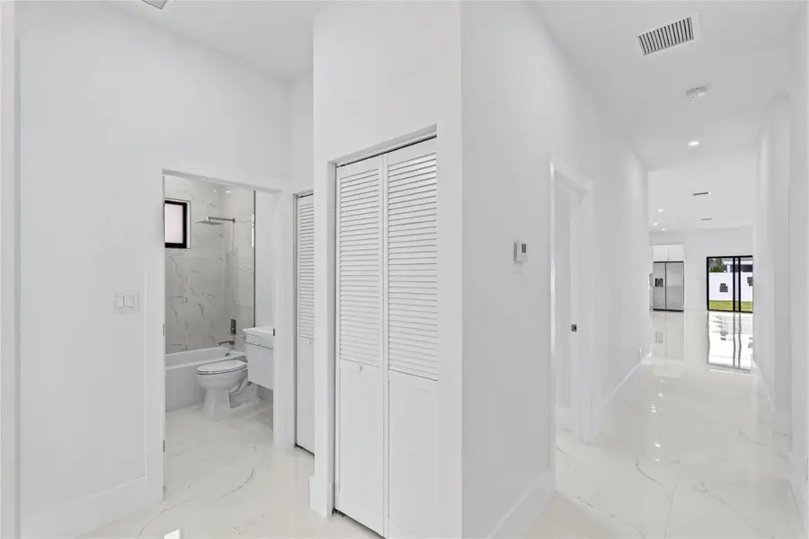 4330 SW 24th Street, West Park, FL 33023 - Image #3