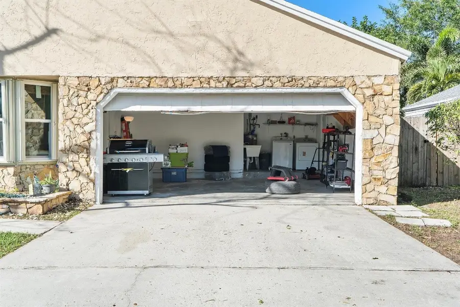 1001 SW 133rd Terrace, Davie, FL 33325 - Image #2