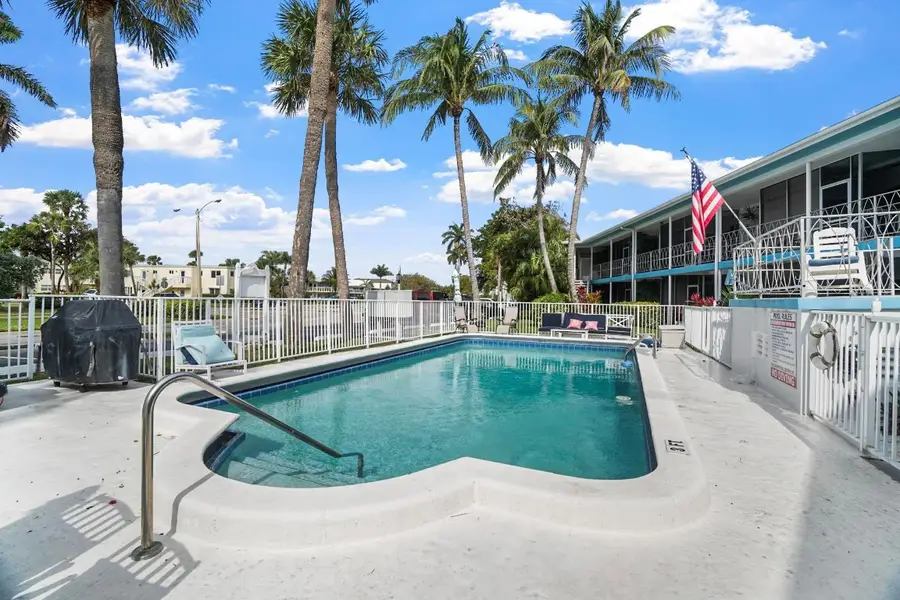 2748 NE 28th Avenue #13, Lighthouse Point, FL 33064 - Image #2