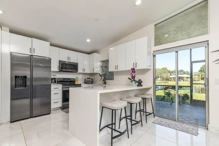 518 Woodgate Circle #E, Sunrise, FL 33326 - Image #2