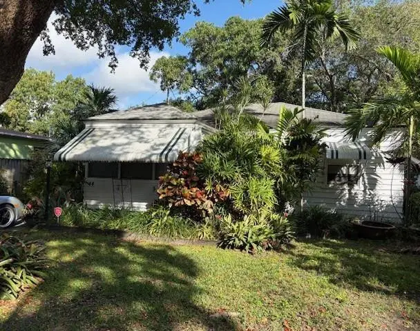 44 SW 5th Street, Dania Beach, FL 33004 - Image #3