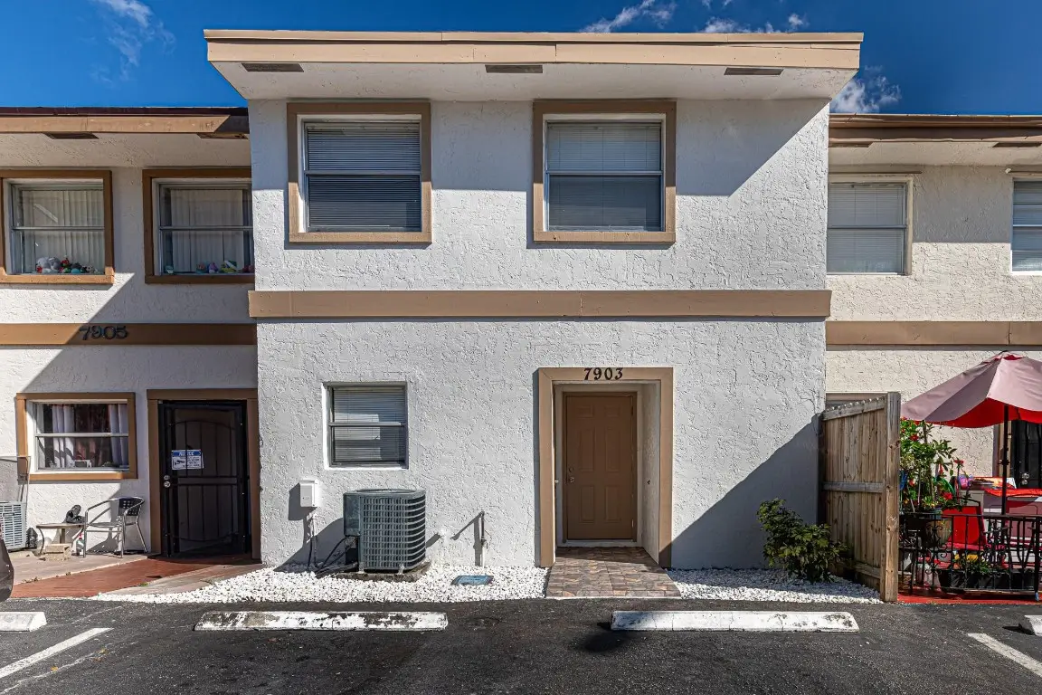 7903 SW 9th Street, North Lauderdale, FL 33068 - Image #1