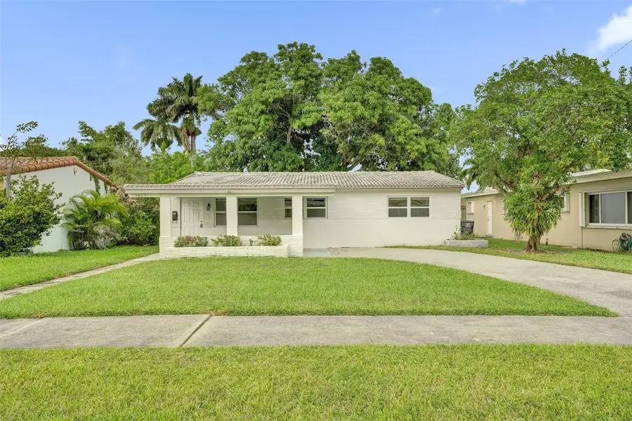 1423 Garfield Street, Hollywood, FL 33020 - Image #2