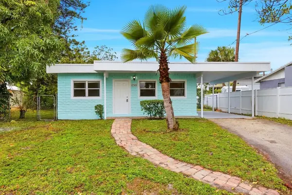 1745 NW 29th Lane, Fort Lauderdale, FL 33311