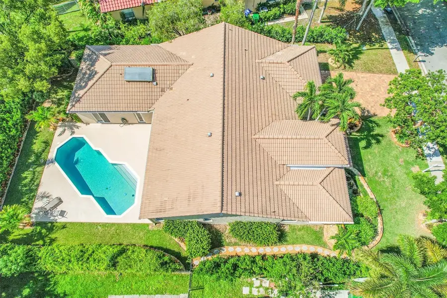 4910 NW 104th Avenue, Coral Springs, FL 33076 - Image #2