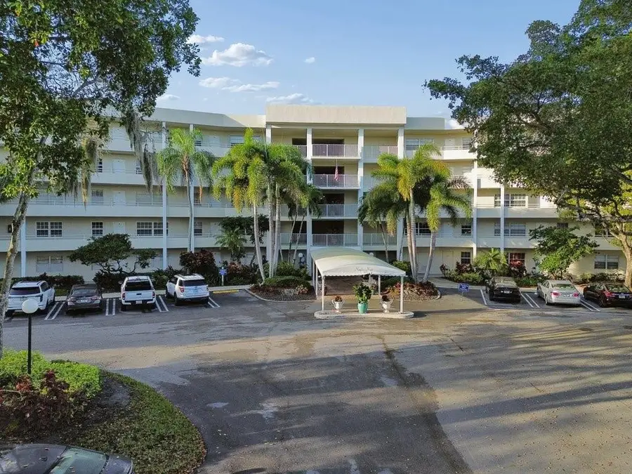 821 Cypress Boulevard #408, Pompano Beach, FL 33069 - Image #2