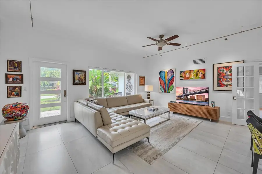 1722 NE 27th Drive, Wilton Manors, FL 33334 - Image #3