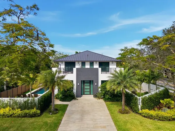 2103 Bayview Drive, Fort Lauderdale, FL 33308