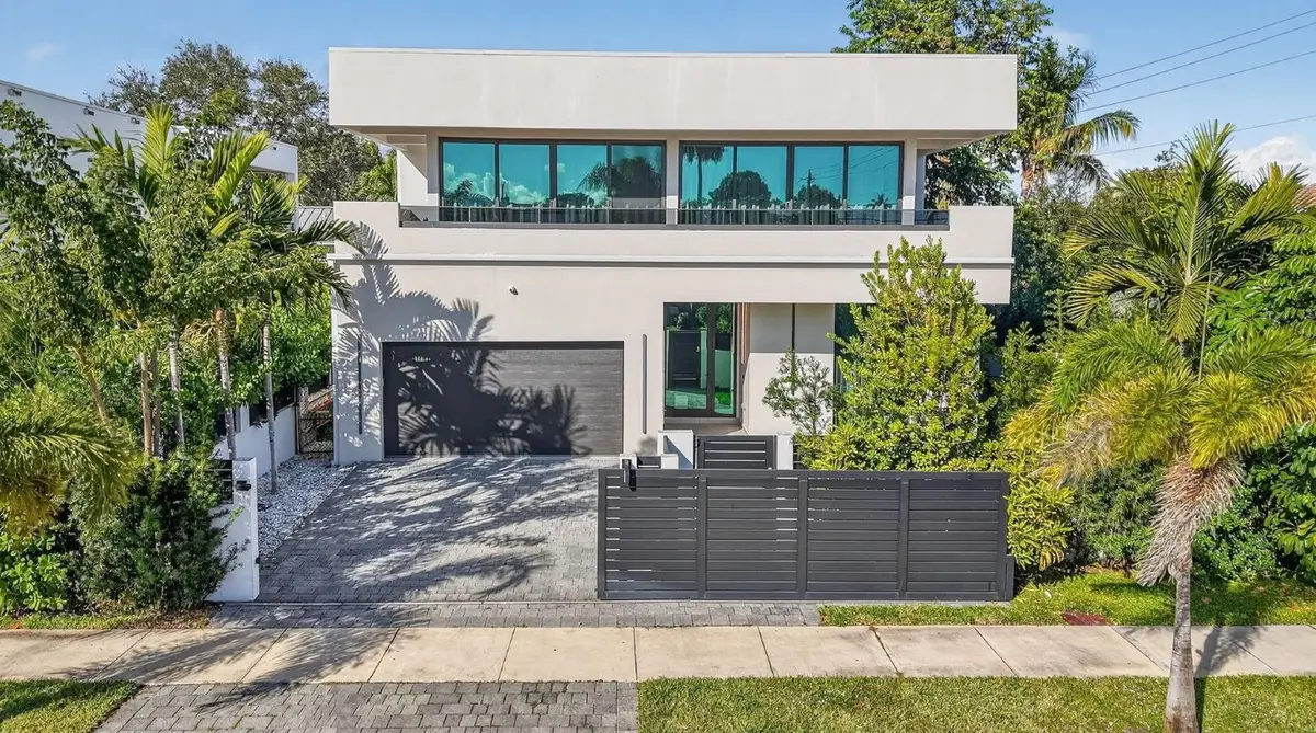 1225 NE 4th Street, Fort Lauderdale, FL 33301 - Image #1