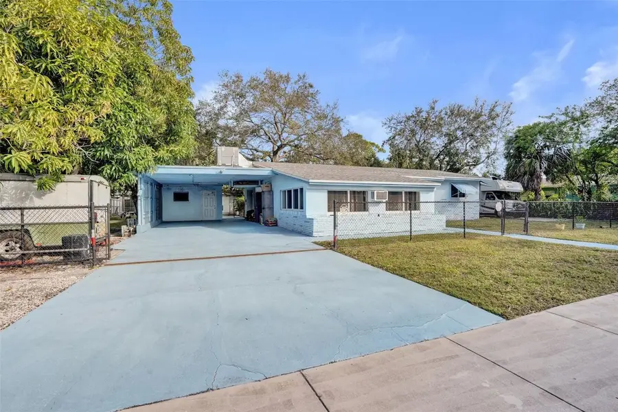 4165 SW 24th Street, Fort Lauderdale, FL 33317 - Image #2