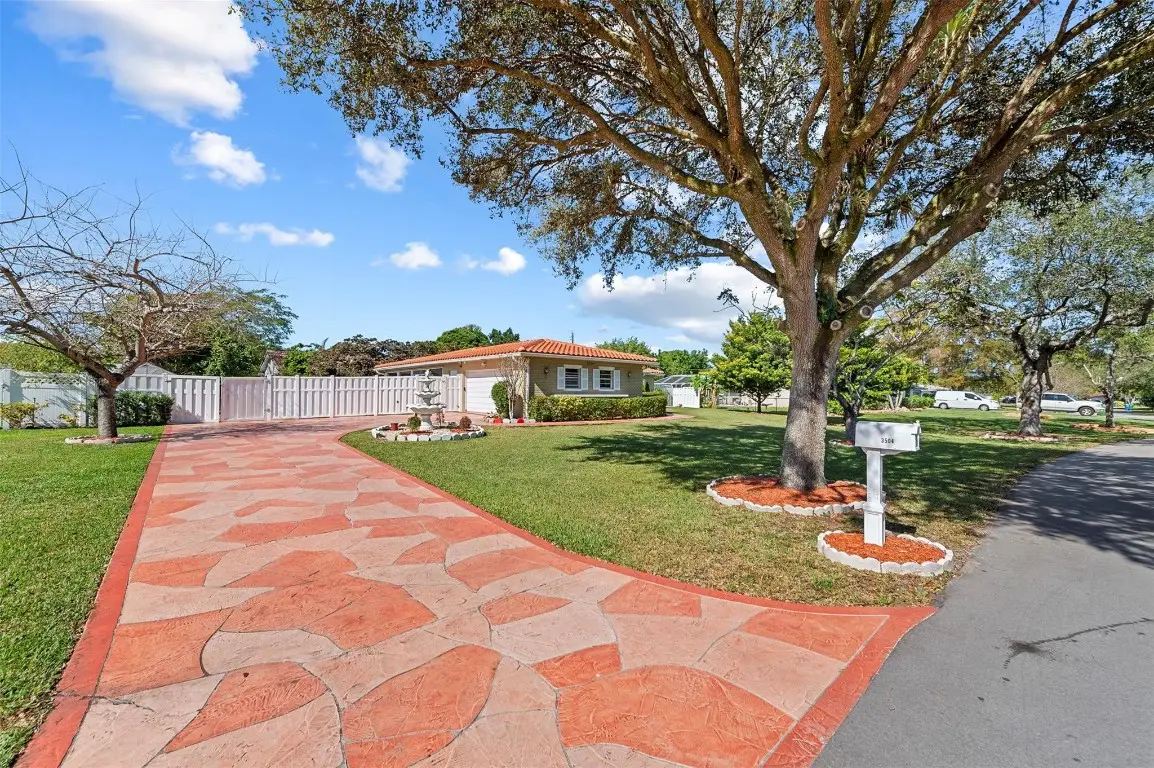 3504 NW 84th Terrace, Coral Springs, FL 33065 - Image #1