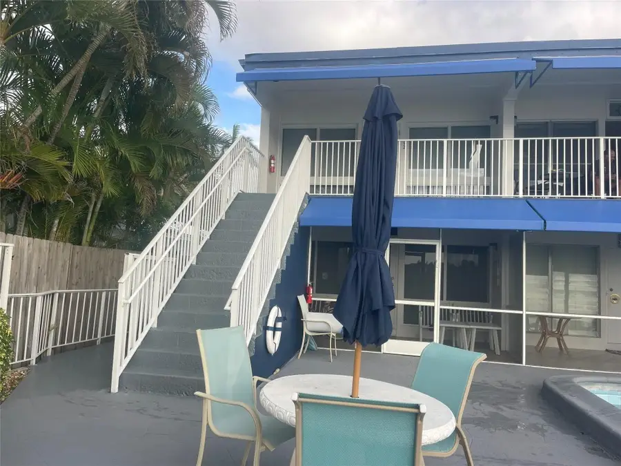 885 SE 19th Avenue #4, Deerfield Beach, FL 33441 - Image #2