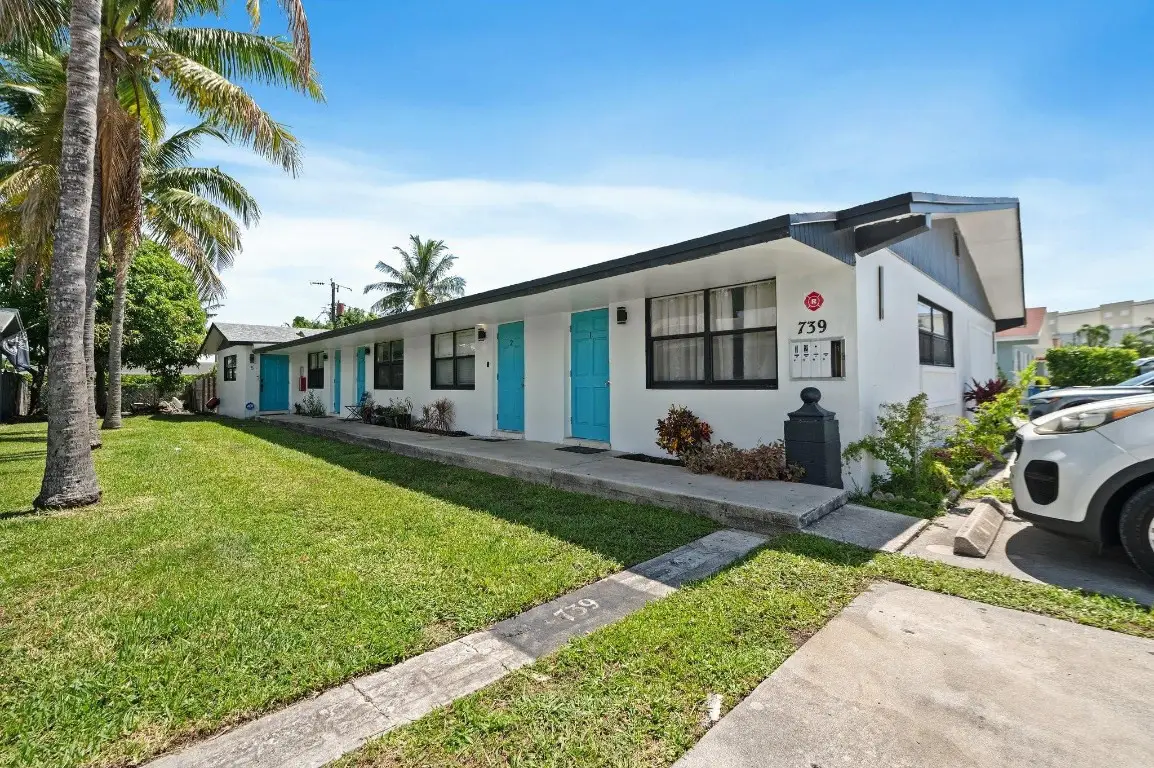 739 NE 13th Court, Fort Lauderdale, FL 33304 - Image #1