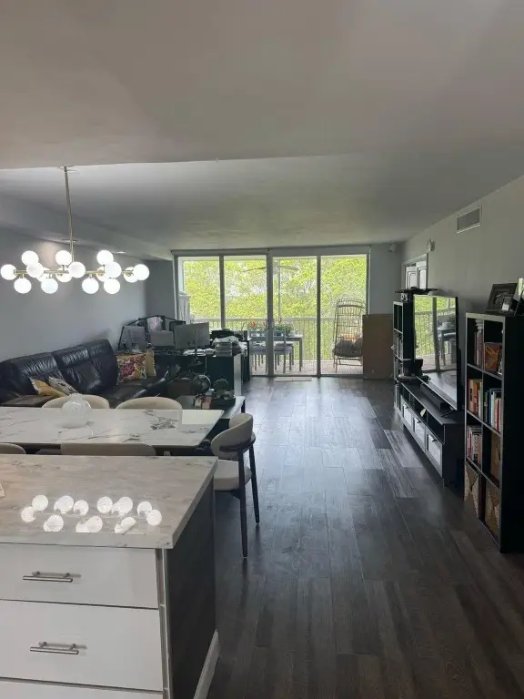 3090 N Course Drive #601, Pompano Beach, FL 33069