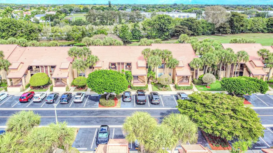 11221 Aspen Glen Drive #205, Boynton Beach, FL 33437 - Image #3