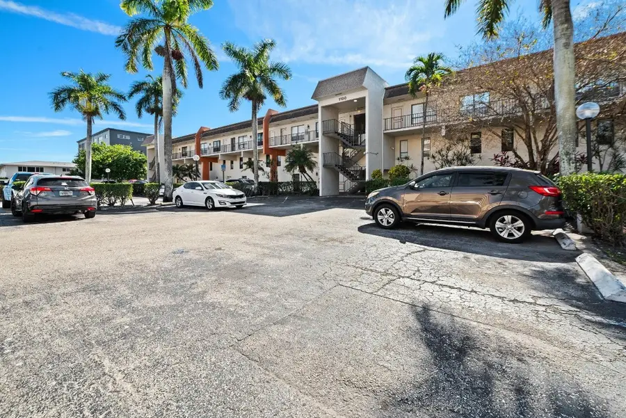 1100 Crystal Lake Drive #105, Deerfield Beach, FL 33064 - Image #2