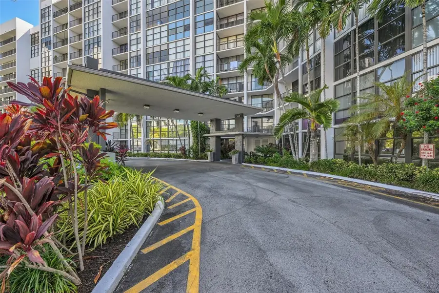 800 Parkview Drive #218, Hallandale Beach, FL 33009 - Image #2