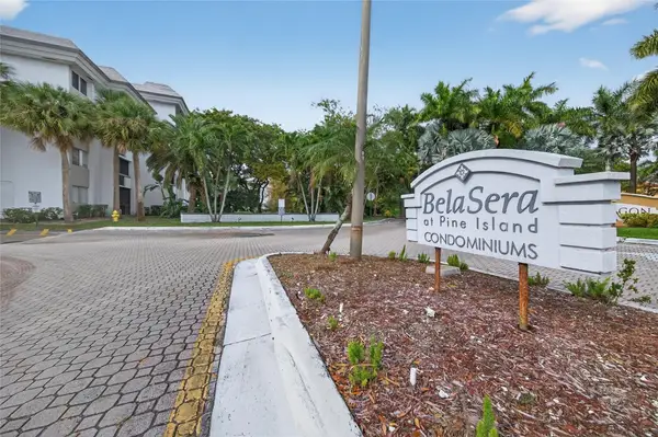 711 N Pine Island Road #319, Plantation, FL 33324