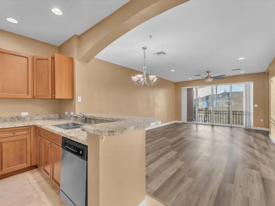 3055 NW 126th Avenue #7-319, Sunrise, FL 33323 - Image #3