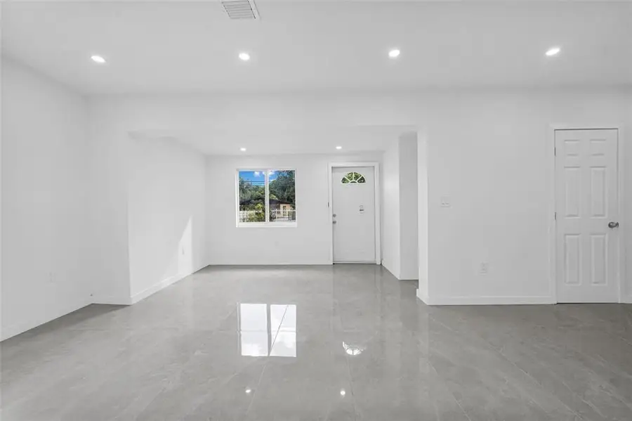 11406 NW 17th Avenue, Miami, FL 33167 - Image #2