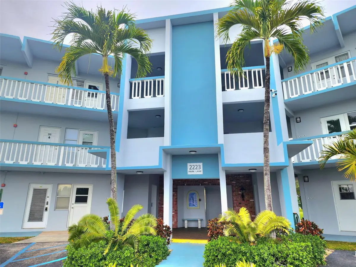 2223 Park Lane #105, Hollywood, FL 33021 - Image #1