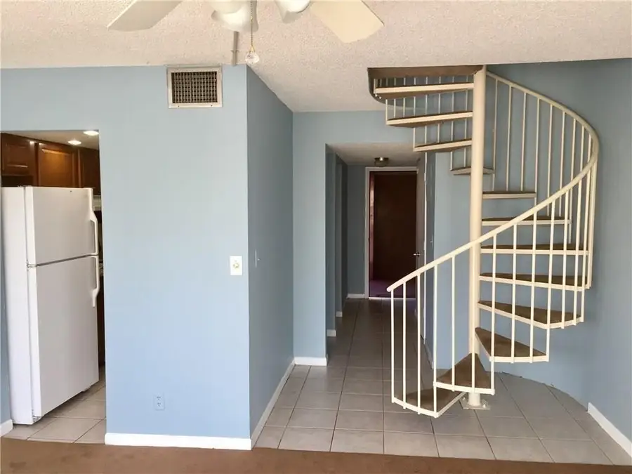 680 Tennis Club Drive #307, Fort Lauderdale, FL 33311 - Image #3