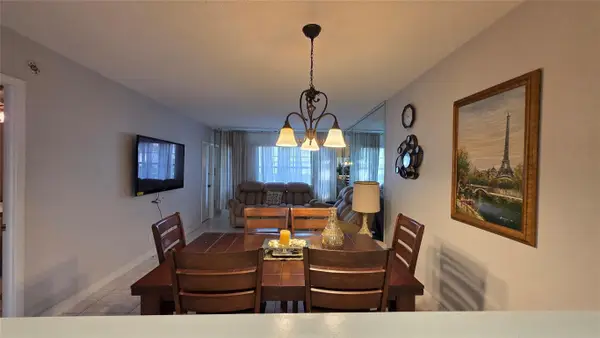 5111 W Oakland Park Boulevard #104, Lauderdale Lakes, FL 33313