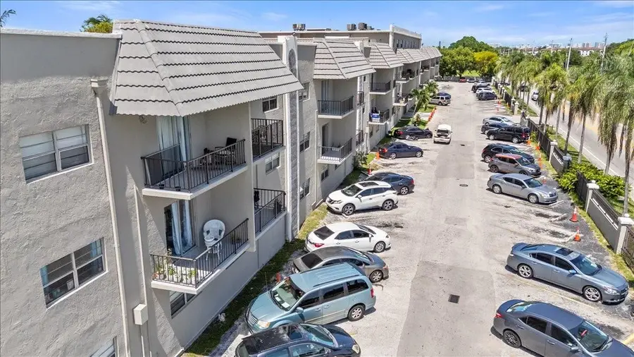 5100 SW 41st Street #321, Hollywood, FL 33023 - #3